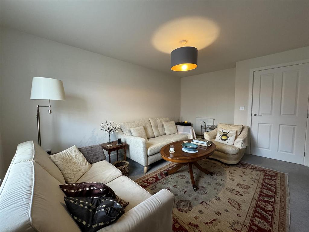 Lounge b