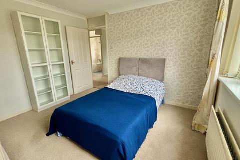 3 bedroom detached bungalow for sale, Manor Garth Road, Kippax, Leeds
