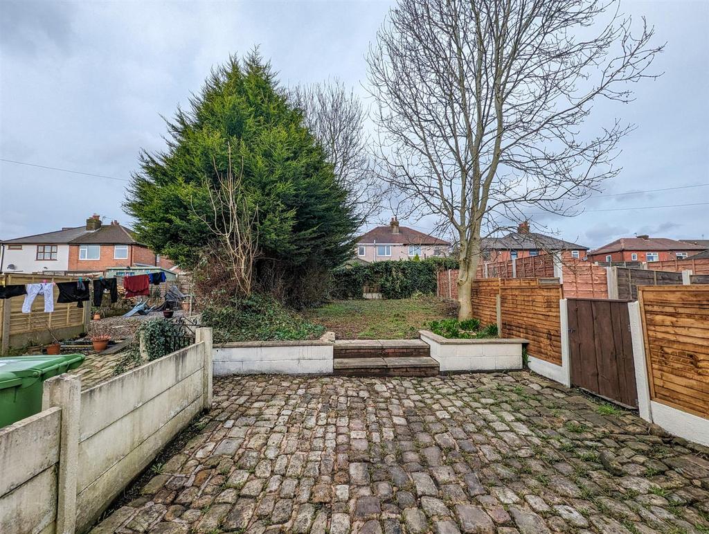 Bolton Road, Atherton, Manchester 3 bed terraced house for sale £165,000