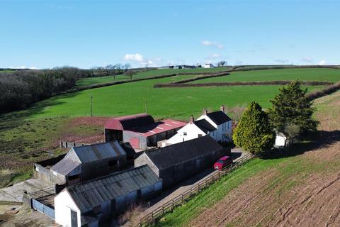 3 bedroom property with land for sale - Kidwelly