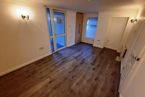 1 bedroom flat to rent - Portland Crescent, Longsight