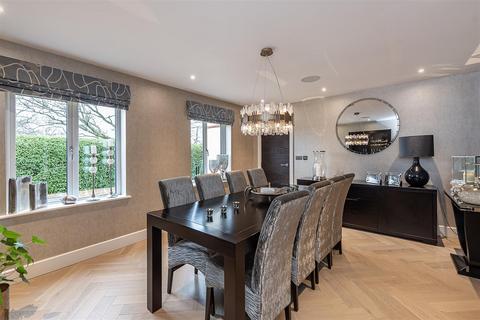 5 bedroom detached house for sale, The Common, Harpenden