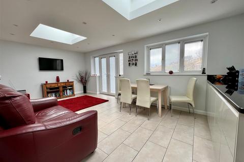 4 bedroom house for sale, Russet Way, Burnham-On-Crouch