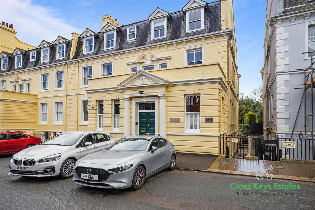 Nelson Gardens, Plymouth PL1 2 bed apartment for sale £170,000
