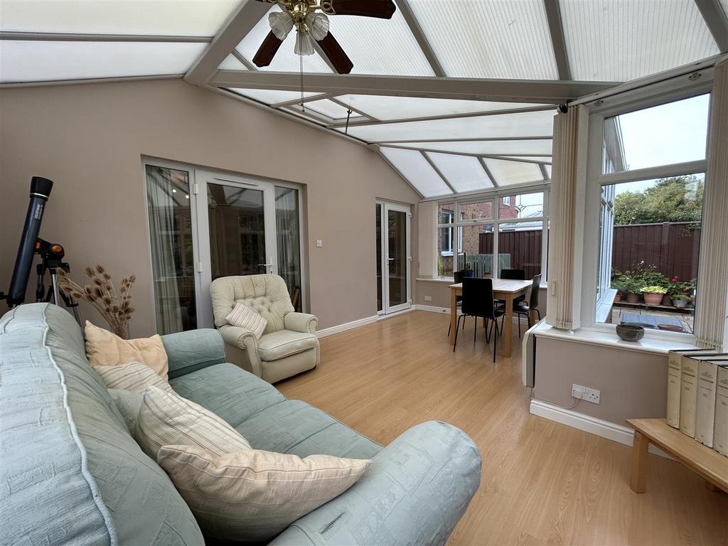 Conservatory 2.jpg