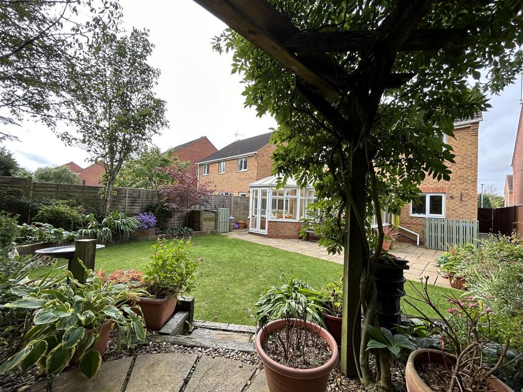 Rear Garden (3).jpg