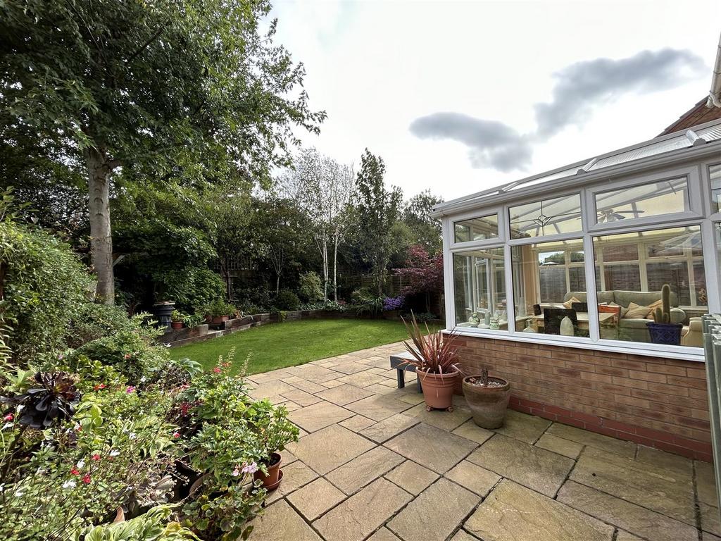 Rear Garden (1).jpg
