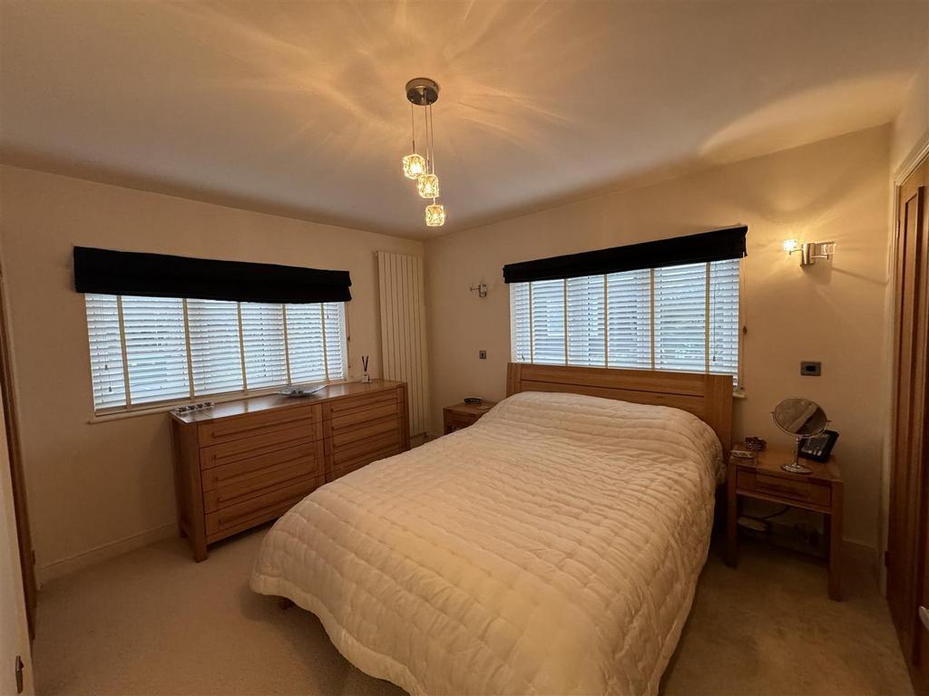 BEDROOM 1 B.jpg
