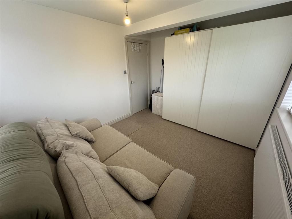 BEDROOM 4 B.jpg