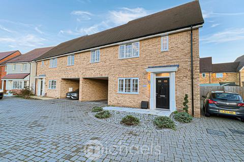 14 Evans Way, Witham, CM8 2FX