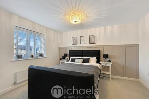 14 Evans Way, Witham, CM8 2FX