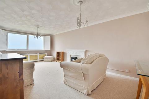 2 bedroom flat for sale, De La Warr Parade, Bexhill-On-Sea