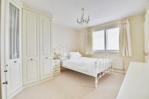 2 bedroom flat for sale, De La Warr Parade, Bexhill-On-Sea