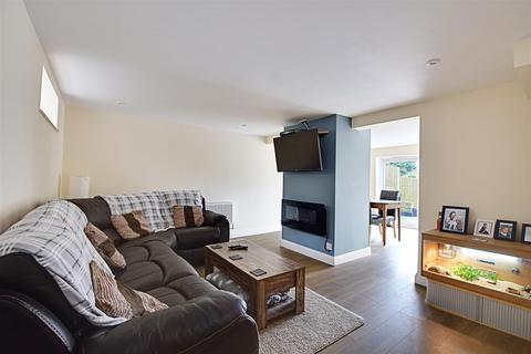 7 Barrack Road, Bexhill-on-sea, TN40 2AT