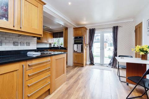 3 bedroom flat for sale, Rose Hill Park West, Sutton SM1