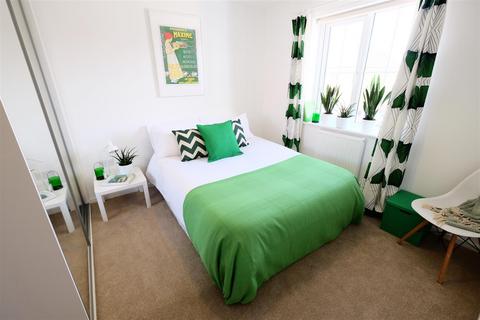 3 bedroom semi-detached house to rent - Collingham Crescent, Nottingham, NG5