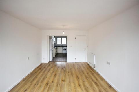 1 bedroom apartment for sale, Romulus Court, Justin Close, Brentford