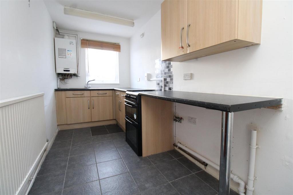 Freston, Peterborough 2 bed flat - £695 pcm (£160 pw)