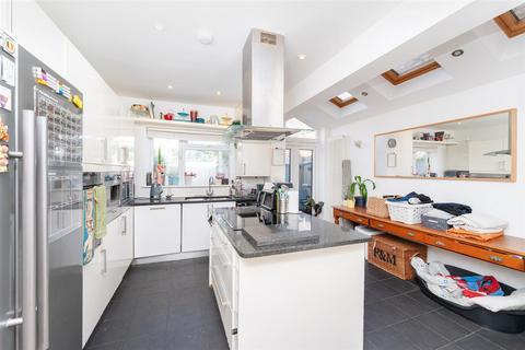 5 bedroom terraced house to rent - Overdale Road, Ealing, W5