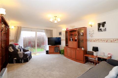 3 bedroom detached bungalow for sale, John Smith Close, Willoughby, Alford