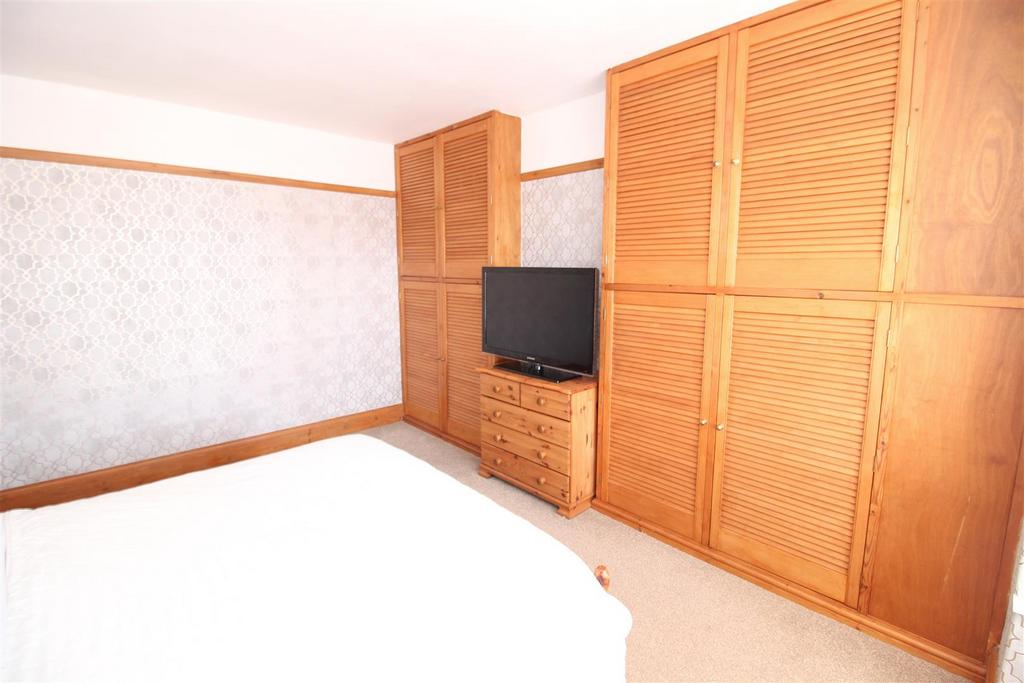 Bed 1c.jpg