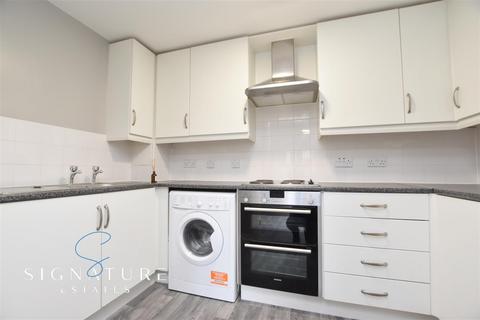 1 bedroom apartment for sale, Wander Wharf, Kings Langley