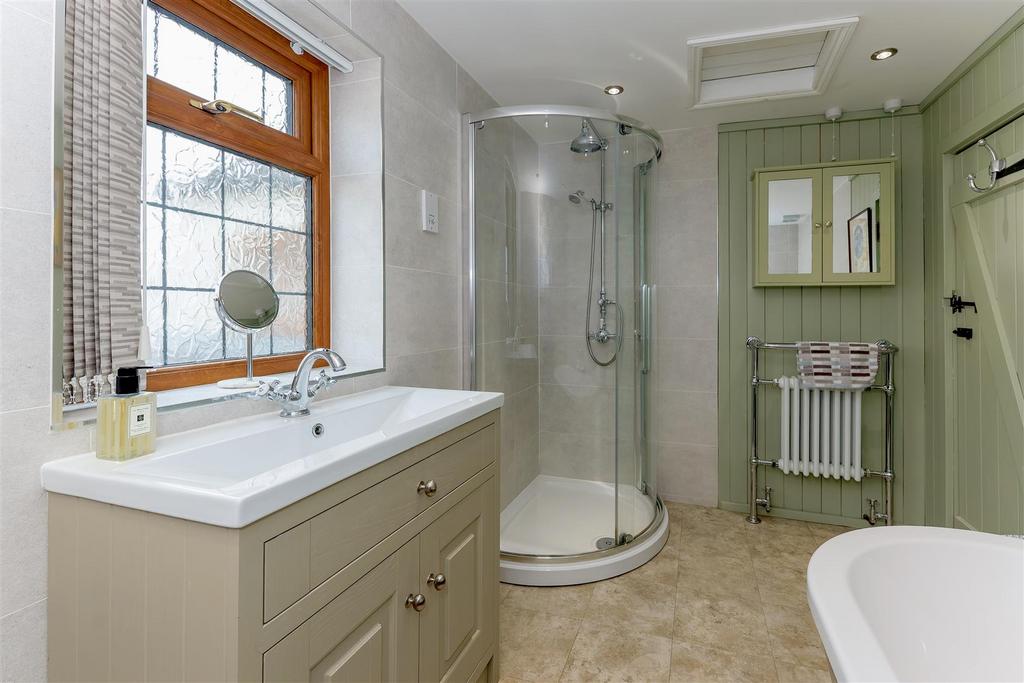 Bathroom 1.1 1 N9 A7454-CR3-20240818-Dx O Deep PRIME X