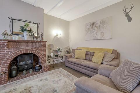 3 bedroom terraced house for sale, Old Church Road, London E4