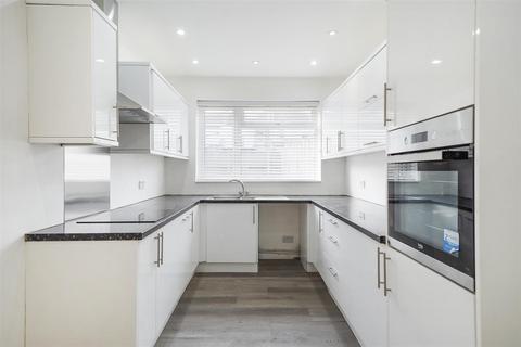 5 bedroom house for sale, Garfield Road, London