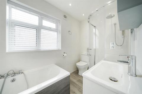 5 bedroom house for sale, Garfield Road, London