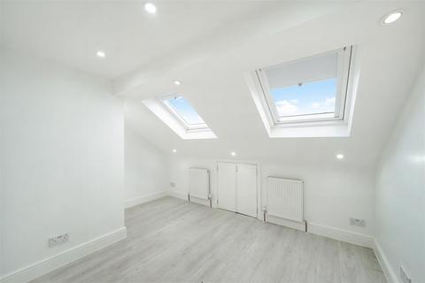 5 bedroom house for sale, Garfield Road, London