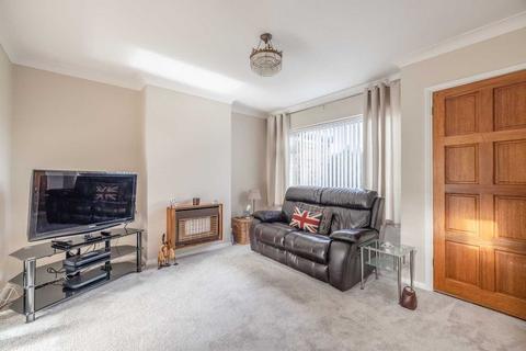 3 Hillside Close, Chalfont St Giles, HP8 4JN