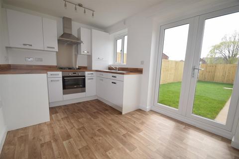 18 Stratford Grove, Penkridge, Stafford, ST19 5SE