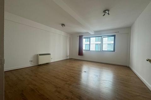 2 bedroom flat to rent, Tuscany House, 19 Dickinson Street, Manchester