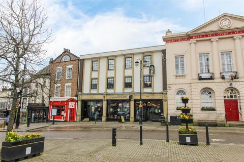 2 bedroom apartment for sale, Market Place South, Ripon