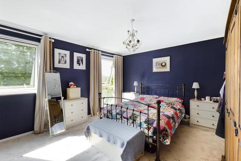 33 Markfield, Croydon, CR0 9HH