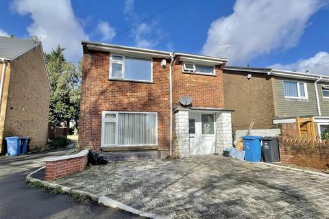 3 bedroom detached house for sale - Galloway Road, Poole BH15