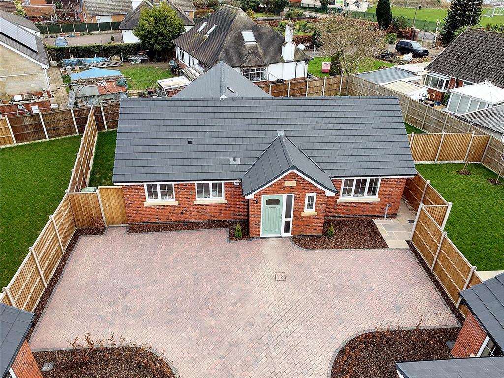 Trent Vale Road, Beeston, Nottingham 3 bed bungalow for sale £425,000