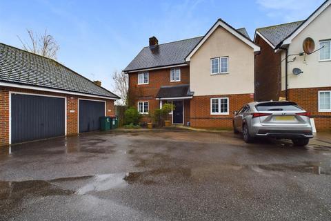 5 bedroom detached house for sale, Barn Close, Pound Hill, Crawley