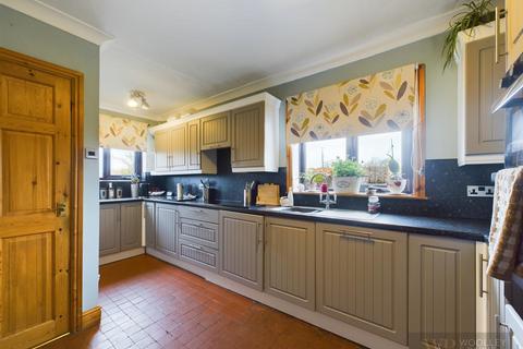 5 bedroom house for sale, Wold Newton Road, Burton Fleming, Driffield