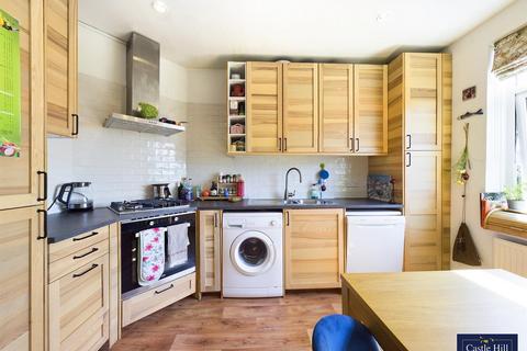27a Studland Road, London, W7 3QU