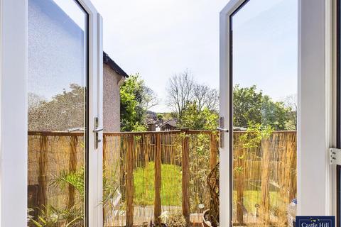 27a Studland Road, London, W7 3QU