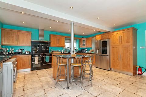 5 bedroom house for sale, Arundel Road, Worthing