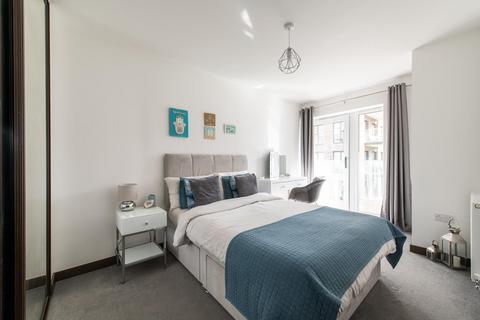 1 bedroom flat for sale, Langley Square, Dartford