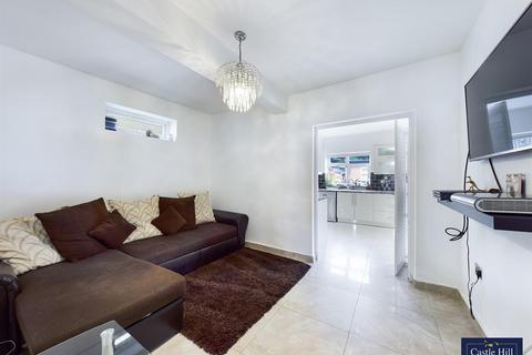 22 Walnut Tree Road, Hounslow, TW5 0LR