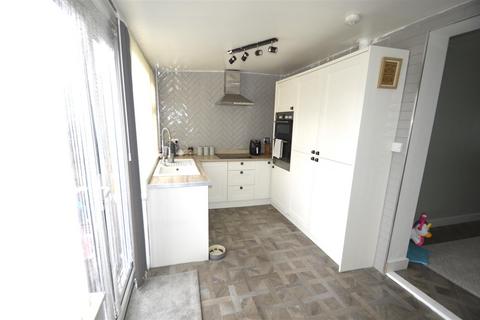 3 bedroom terraced house for sale, Bull Lane, Dagenham