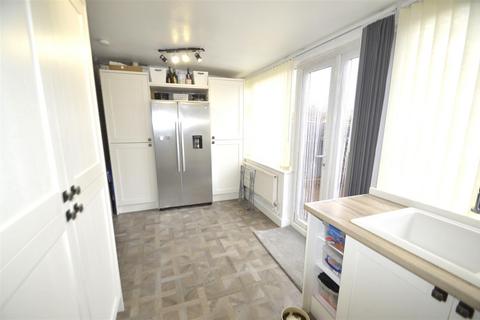 3 bedroom terraced house for sale, Bull Lane, Dagenham