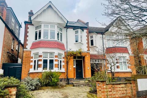 13 Boileau Road, London, W5 3AL