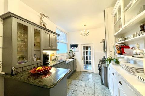 13 Boileau Road, London, W5 3AL