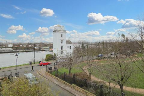 4 bedroom townhouse for sale, Dockwray Square, North Shields